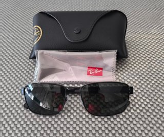 Gafas de sol Ray-Ban negras