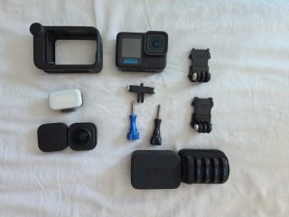 GoPro Hero 13 con accesorios