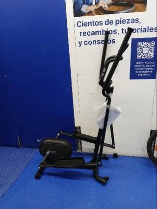 Bicicleta Elíptica Initial Elliptical 300 Autoalimentada 20