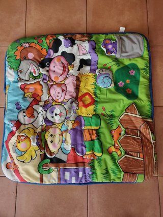 Tapete de juegos infantil con animales
