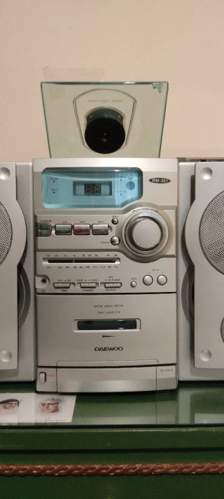 Equipo de Música Daewoo CD, Casete y Radio