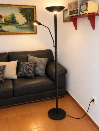 Lámpara de pie de salón halogena