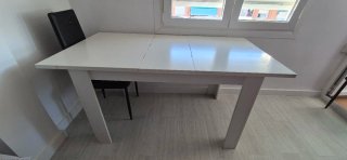 Mesa de comedor blanca extensible