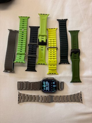 Apple Watch Ultra con cinturini