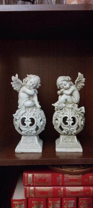 Set di 2 Figure di Angeli Addormentati