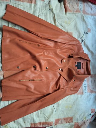 Chaqueta Efecto Piel Cortefiel Coral