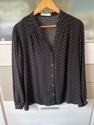 Blusa Negra con Lunares Blancos