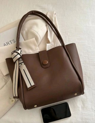 Bolso Marrón con Monedero a Juego