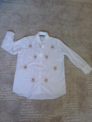 Camisa Blanca con Bordados