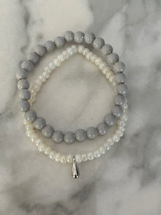 Set de 2 Pulseras de Cuentas
