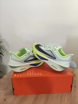 T41 Nike Zoom Fly 6 Amarillas