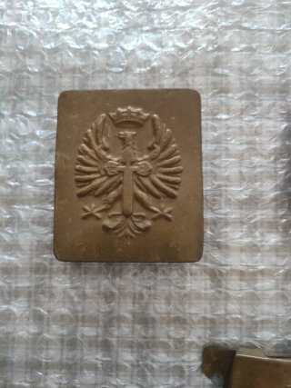 Hebilla Antigua con Relieve de Águila