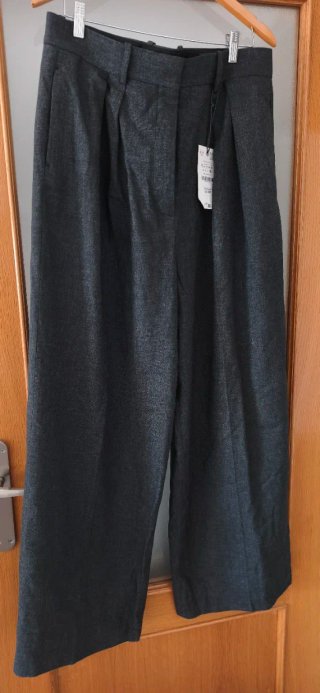 Pantalón de vestir Zara gris