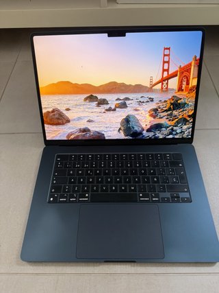 MacBook Air 15 M3 24GB RAM 1TB