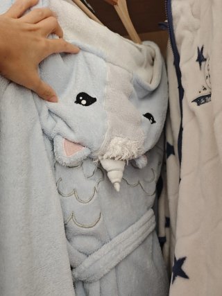 Bata invierno mujer Unicornio Oysho
