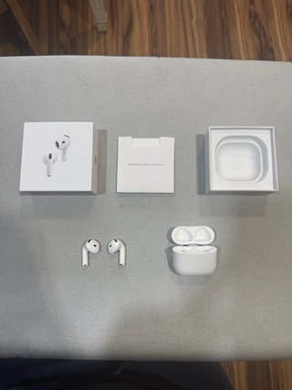 Apple AirPods 4 con Cancelación de Ruido