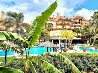 Piso en venta en Los Naranjos en Marbella
