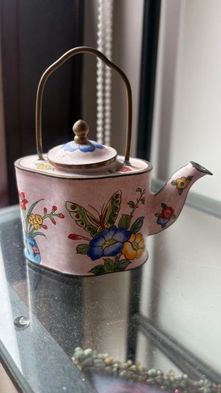 Tetera de Metal Esmaltado con Flores