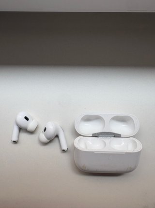 Apple AirPods Pro 2