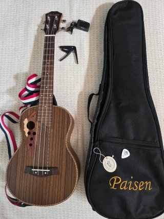 Ukelele Paisen con Funda y Accesorios