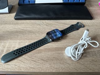Apple Watch Series 7 Titanio 45mm