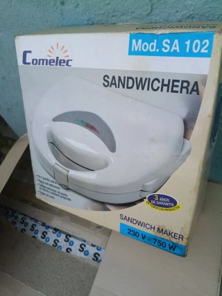 Sandwichera Comelec Mod. SA 102