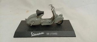 Miniatura Vespa 98 (1946) con espositore