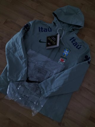 Chaqueta Nike Brasil Gore-Tex