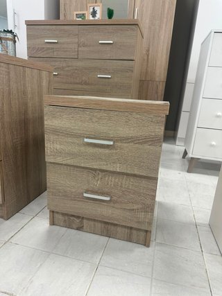 Mesita de Noche de Madera