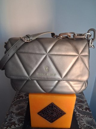 Bolso dorado acolchado Robert Pietri