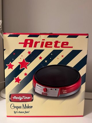 Crepera Ariete Party Time con diseño retro