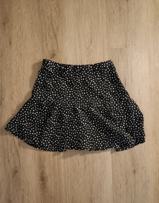 Falda pantalón negra con lunares blancos