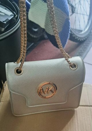 Bolso Michael Kors Plateado con Cadena