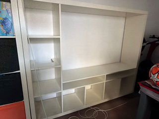 Mueble de salón blanco