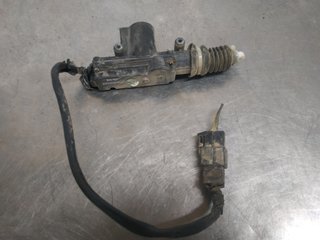 Motor cierre centralizado trasero derecho TATA