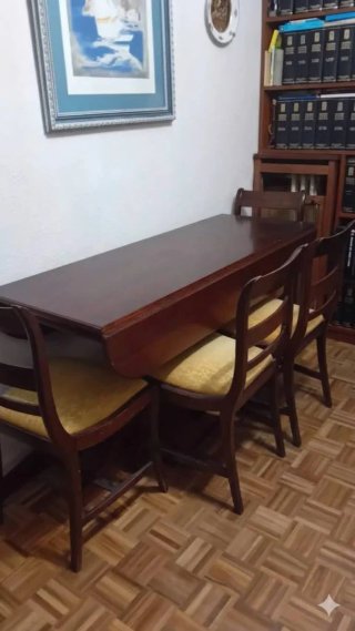 Comedor Madera Maciza: Mesa, 6 Sillas y Aparador