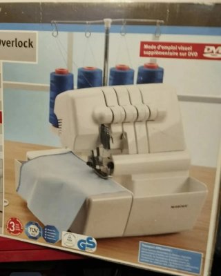 Máquina Overlock Silvercrest