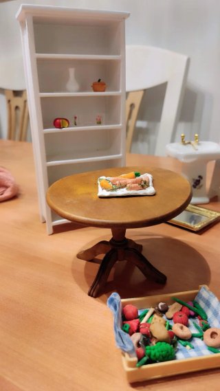 Set de miniaturas para casa de muñecas