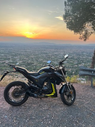 Moto Zontes 125 Z2 Naked