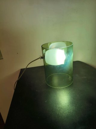 Lampada da tavolo vintage in vetro