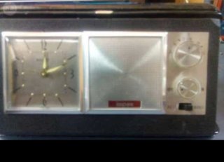 Reloj Radio Despertador Impes