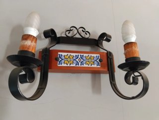 2 Apliques Rústicos de Madera y Forja