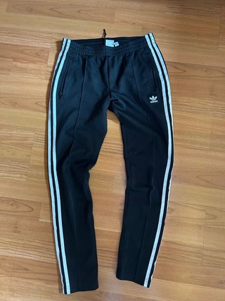 Pantalón de chándal adidas negro