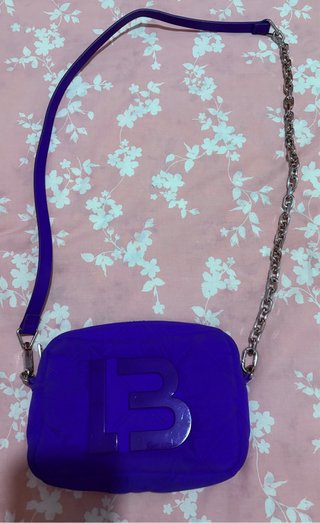 Bolso Bimba y Lola azul una vez puesto
