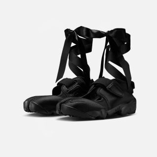 Nike Air Rift Triple Black Bailarinas Tabi