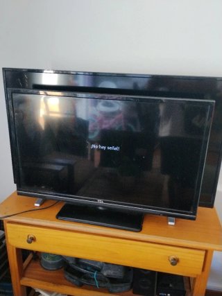 Televisión TCL 34 pulgadas
