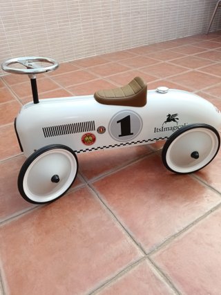 Coche Correpasillos ItsImagical