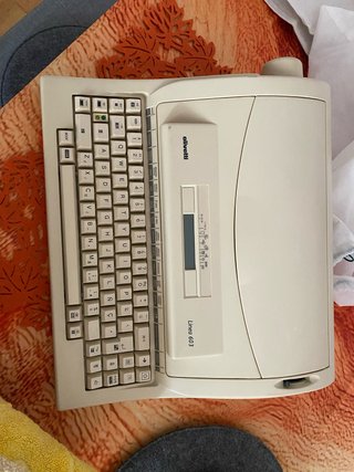 Máquina de escribir Olivetti Linea 603