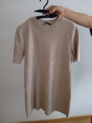 Vestido corto de invierno beige