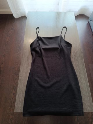 Vestido corto negro